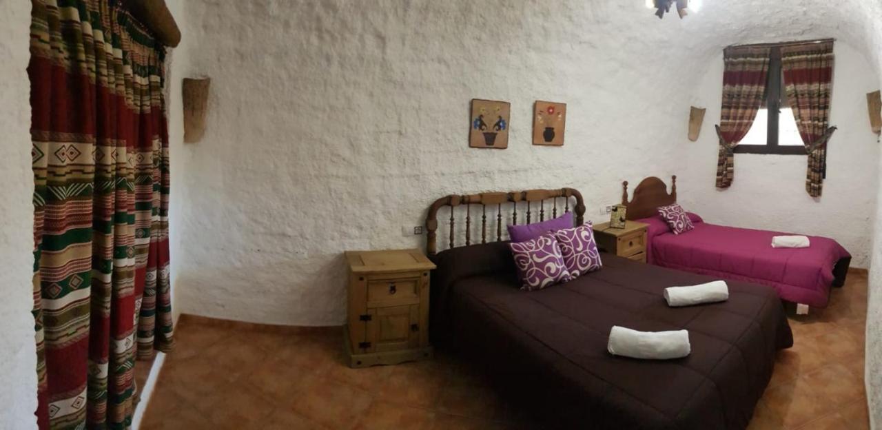 Villa Cueva El Monteron à Cullar de Baza Extérieur photo